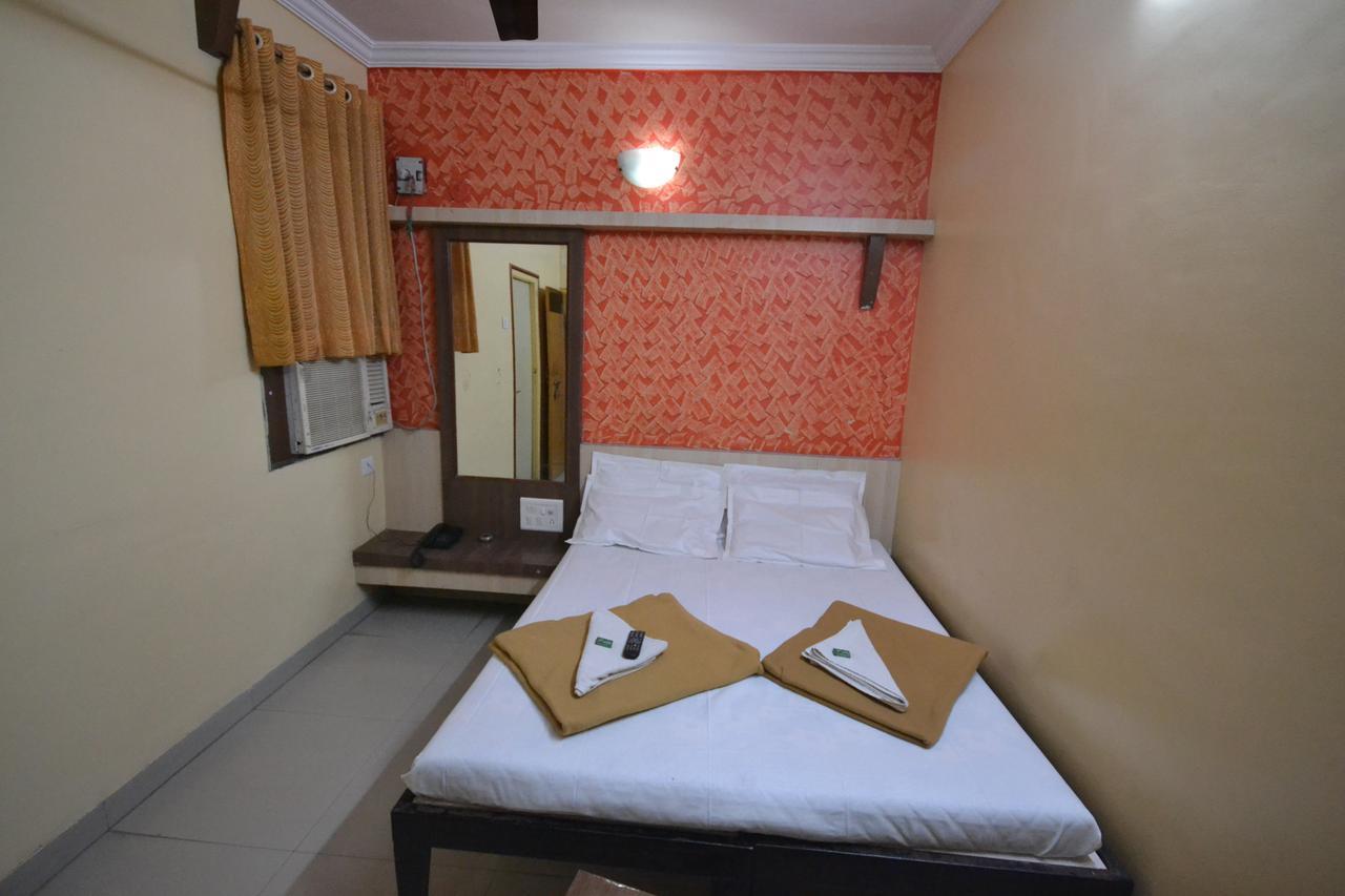 Hotel Madhava Shirdi Dış mekan fotoğraf